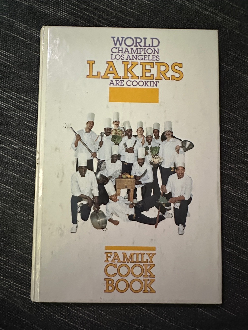 Los Angeles Lakers World Champion Family Cookbook - White & Gold